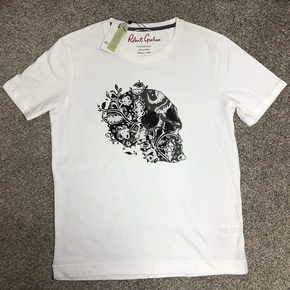 New Robert Graham Bed of Skull Short Sleeve Classic Fit T Shirt